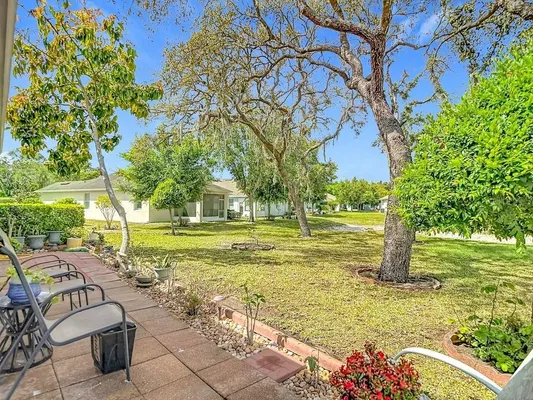 Property Slideshow image 2 of 52 | 11213 kiskadee cir, New Port Richey, FL, 34654