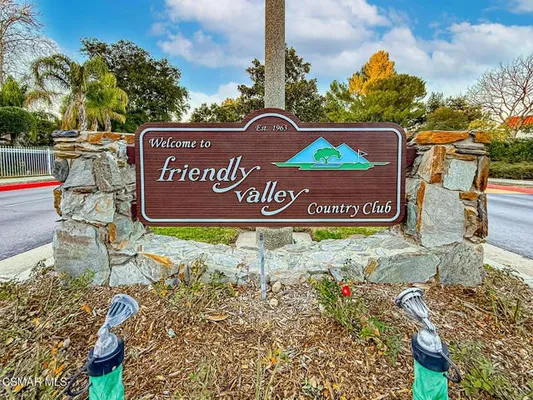 Property Slideshow image 2 of 56 | 19337 oak plaza ct, Newhall, CA, 91321