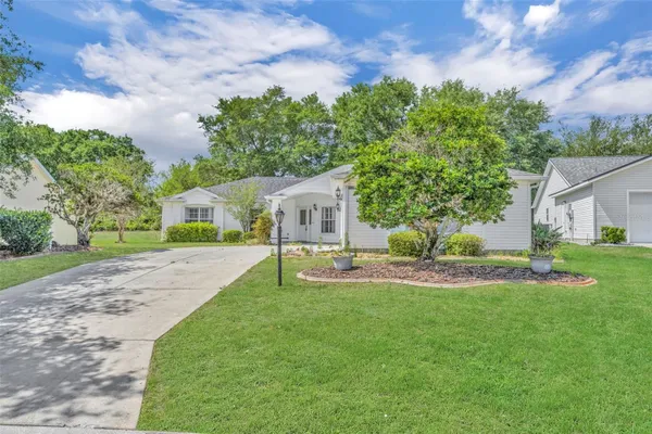 Property Slideshow image 3 of 57 | 4936 sawgrass lake cir, Leesburg, FL, 34748