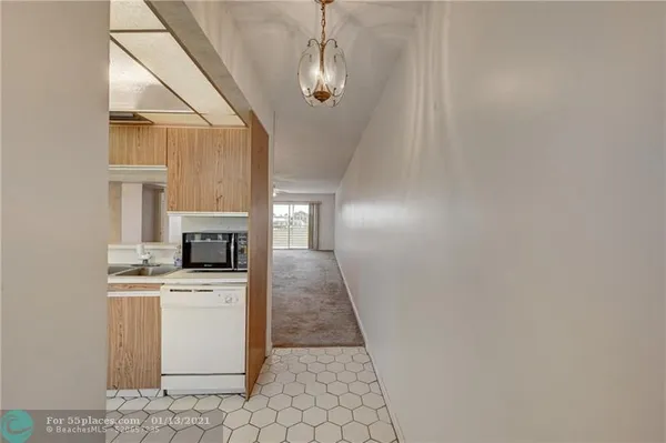 Property Slideshow image 2 of 30 | 3205 portofino pt b4, Coconut Creek, FL, 33066