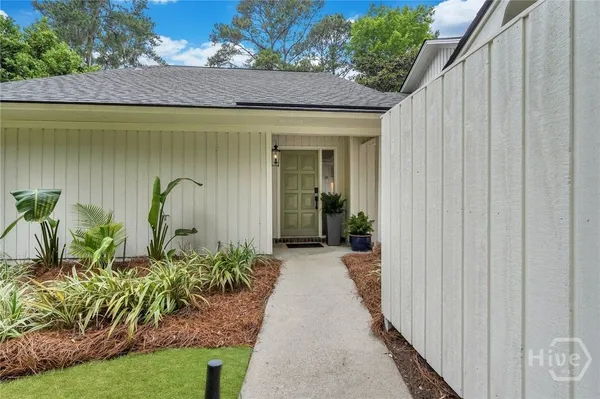 Property Slideshow image 2 of 56 | 10 henry clay ct, Savannah, GA, 31411