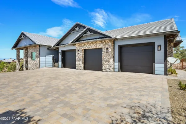 Property Slideshow image 3 of 58 | 15355 n high lonesome way, Prescott, AZ, 86305