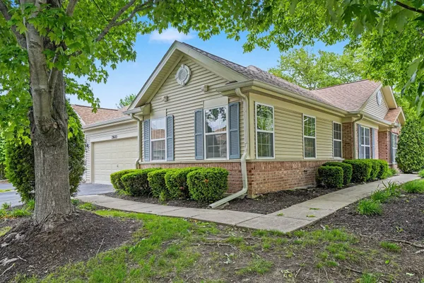 Property Slideshow image 3 of 25 | 21400 w juniper ln, Plainfield, IL, 60544