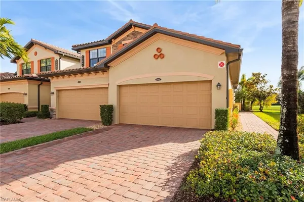 Property Slideshow image 2 of 29 | 28061 cookstown ct unit 4004, Bonita Springs, FL, 34135