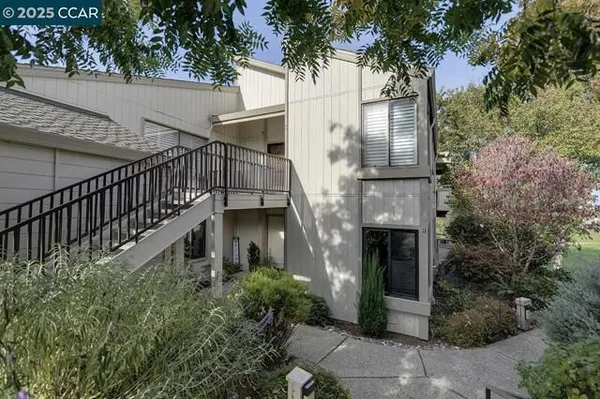 Property Slideshow image 2 of 54 | 3350 rossmoor pkwy 4, Walnut Creek, CA, 94595