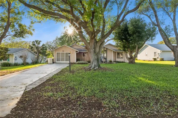 Property Slideshow image 3 of 20 | 1144 ben more dr, Leesburg, FL, 34788