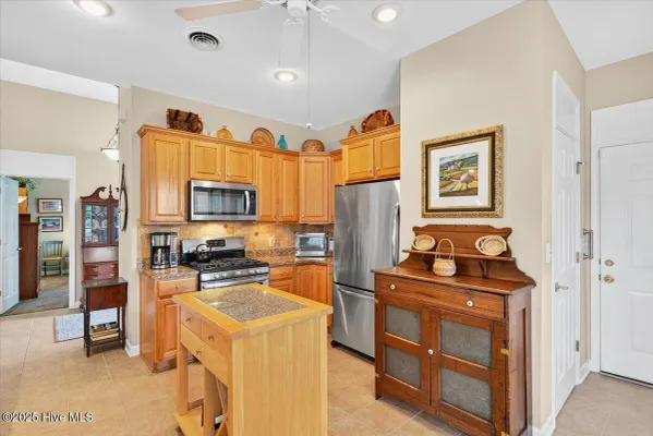 Property Slideshow image 3 of 22 | 7035 bloomsbury ct, Ocean Isle Beach, NC, 28469