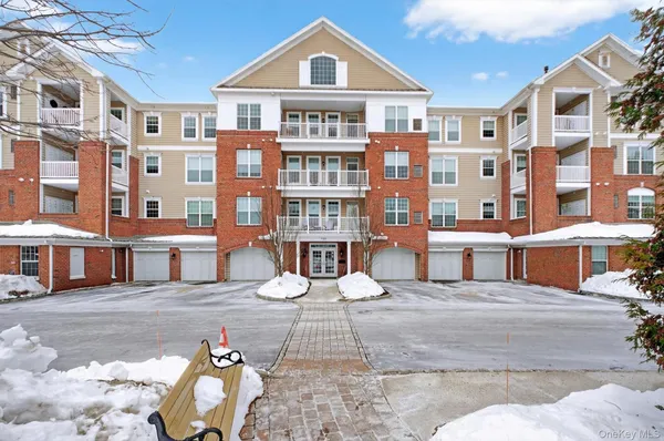 Property Slideshow image 2 of 49 | 734 regency dr, Fishkill, NY, 12524