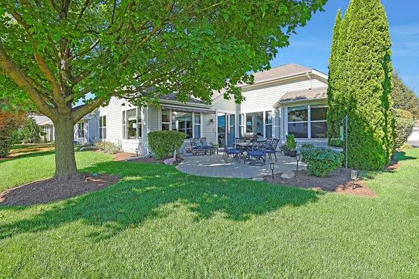 Property Slideshow image 3 of 9 | 12913 w willow creek ln, Huntley, IL, 60142