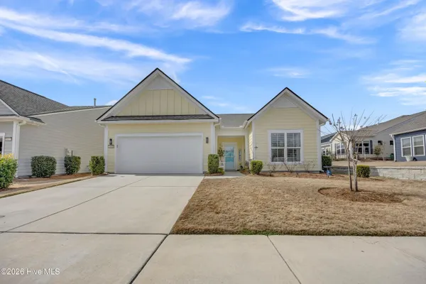 Property Slideshow image 2 of 51 | 4008 ruddy duck way, Wilmington, NC, 28412