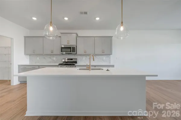 Property Slideshow image 3 of 27 | 2173 clifton rd, Sherrills Ford, NC, 28673