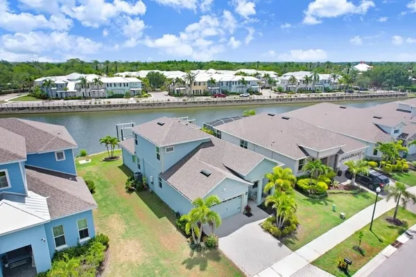 Property Slideshow image 2 of 46 | 5425 wishing arch dr, Apollo Beach, FL, 33572