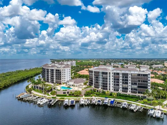 Property Slideshow image 3 of 66 | 3313 sunset key cir 701, Punta Gorda, FL, 33955