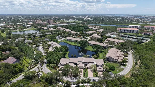 Property Slideshow image 3 of 39 | 5223 heron way # 104, Sarasota, FL, 34231
