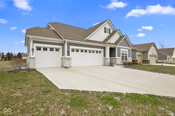 Property Slideshow image 2 of 37 | 11406 wicker ln, Noblesville, IN, 46060