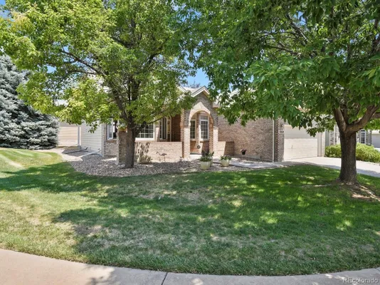 Property Slideshow image 2 of 37 | 5269 shetland ct, Highlands Ranch, CO, 80130
