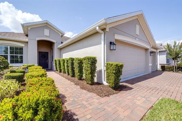 Property Slideshow image 3 of 62 | 3136 langdon ln, Winter Haven, FL, 33884