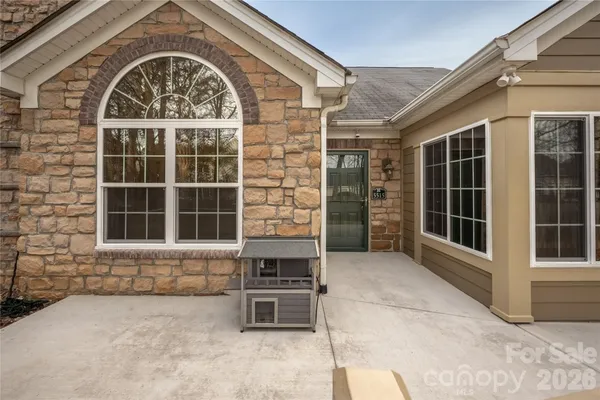Property Slideshow image 3 of 41 | 5515 prosperity view dr, Charlotte, NC, 28269