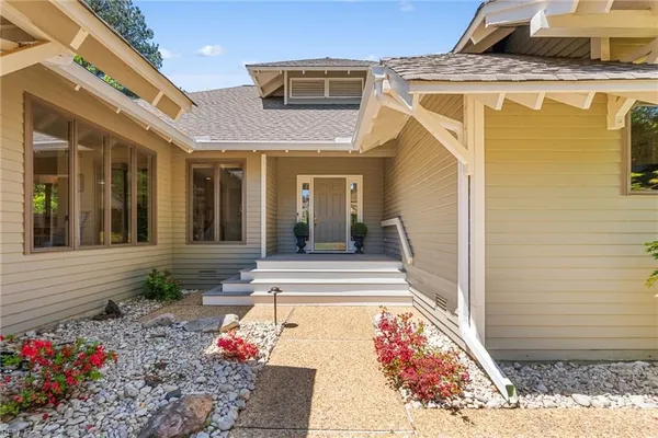 Property Slideshow image 2 of 49 | 108 broomfield cir, Williamsburg, VA, 23185