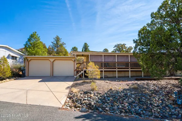 Property Slideshow image 2 of 35 | 2493 hilltop rd, Prescott, AZ, 86301