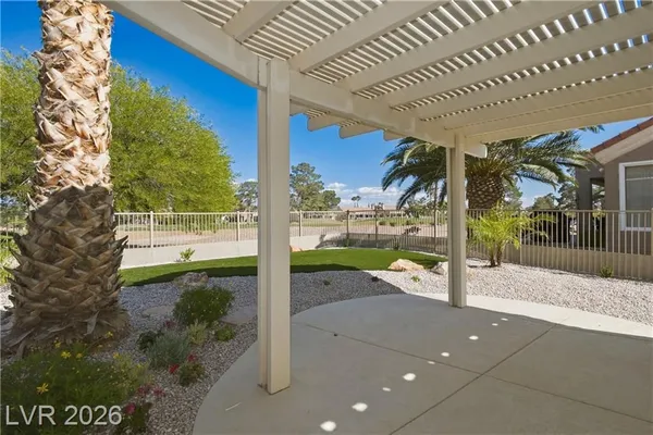 Property Slideshow image 3 of 87 | 2920 crown ridge dr, Las Vegas, NV, 89134