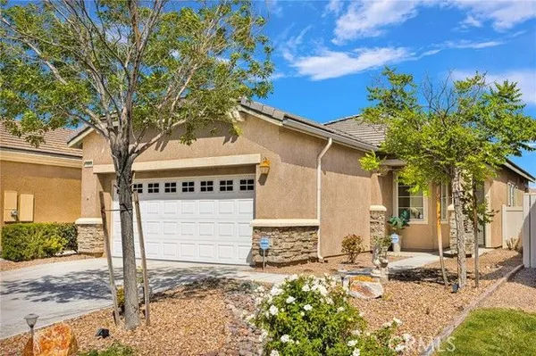 Property Slideshow image 2 of 55 | 10669 lanigan rd, Apple Valley, CA, 92308