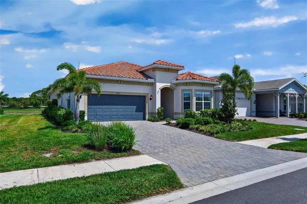 Property Slideshow image 3 of 100 | 25544 emerald bend cir, Englewood, FL, 34223