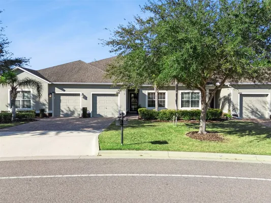 Property Slideshow image 2 of 62 | 3628 solana cir c, Clermont, FL, 34711