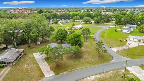 Property Slideshow image 2 of 36 | 8331 county rd 109, Lady Lake, FL, 32159
