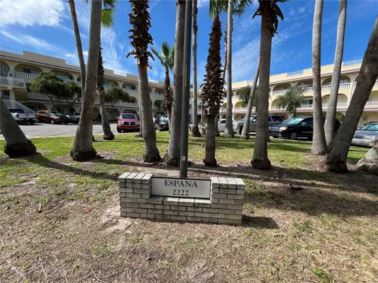 Property Slideshow image 2 of 62 | 2222 norwegian dr 48, Clearwater, FL, 33763
