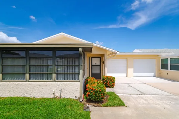 Property Slideshow image 3 of 36 | 2719 sherbrooke ln c, Palm Harbor, FL, 34684