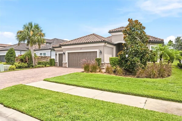 Property Slideshow image 2 of 72 | 3118 forsythia dr, Odessa, FL, 33556