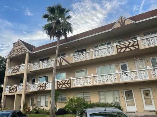 Property Slideshow image 2 of 31 | 2310 denmark st 50, Clearwater, FL, 33763