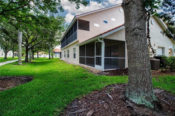 Property Slideshow image 3 of 37 | 7139 cedar hollow cir # 101, Bradenton, FL, 34203
