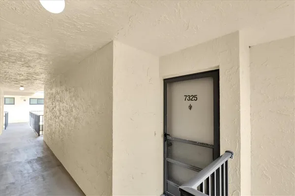 Property Slideshow image 2 of 33 | 11945 143rd st 7325, Largo, FL, 33774