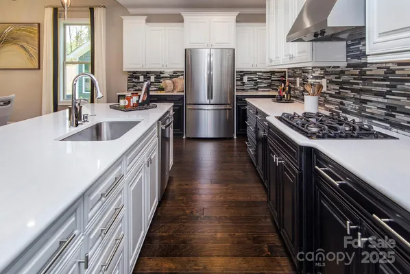 Property Slideshow image 2 of 27 | 8933 silver springs ct, Charlotte, NC, 28215
