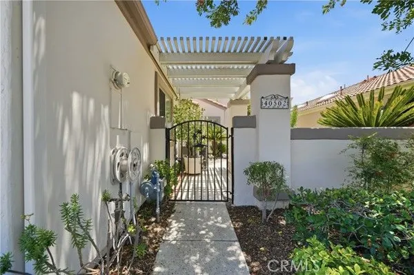 Property Slideshow image 2 of 62 | 40502 via amapola, Murrieta, CA, 92562