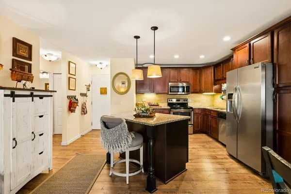 Property Slideshow image 2 of 47 | 785 s alton way 4b, Denver, CO, 80247