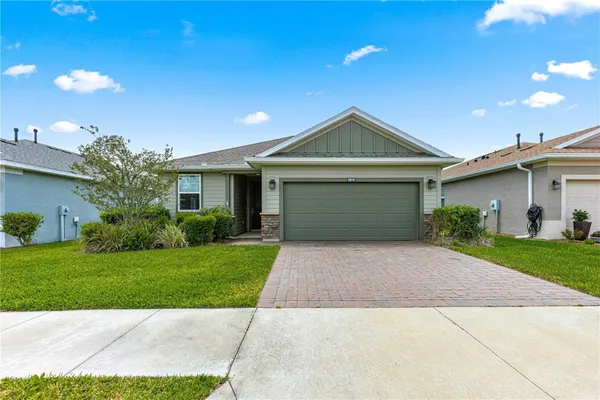 Property Slideshow image 2 of 46 | 5616 nw 39th ln, Ocala, FL, 34482
