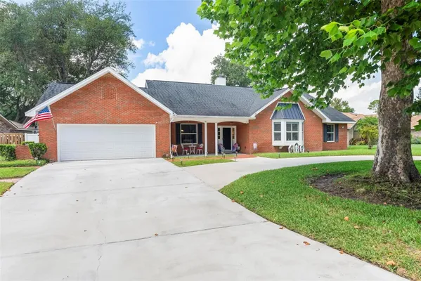 Property Slideshow image 2 of 82 | 27 winding creek way, Ormond Beach, FL, 32174