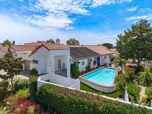 Property Slideshow image 2 of 39 | 4540 cordoba way, Oceanside, CA, 92056