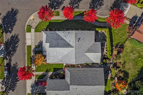 Property Slideshow image 2 of 33 | 14613 knoll park ct, Bonney Lake, WA, 98391