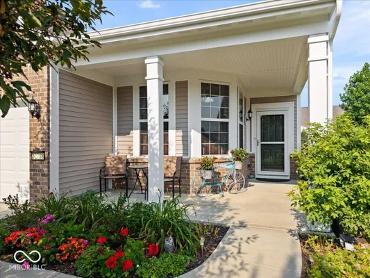 Property Slideshow image 3 of 47 | 12798 arista ln, Fishers, IN, 46037