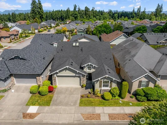 Property Slideshow image 2 of 36 | 12534 230th pl, Redmond, WA, 98053