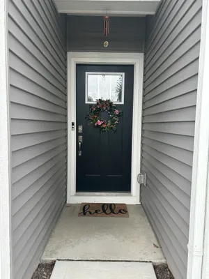 Property Slideshow image 3 of 21 | 916 darwin st, North Aurora, IL, 60542