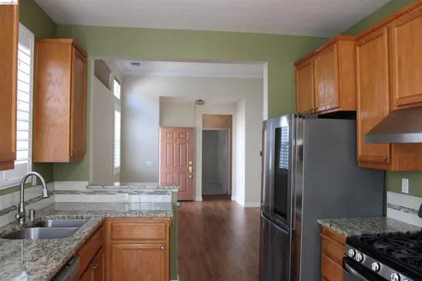 Property Slideshow image 2 of 30 | 1740 kent dr, Brentwood (Cc), CA, 94513