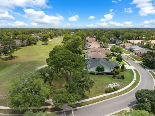Property Slideshow image 2 of 93 | 5205 legend hills ln, Brooksville, FL, 34609
