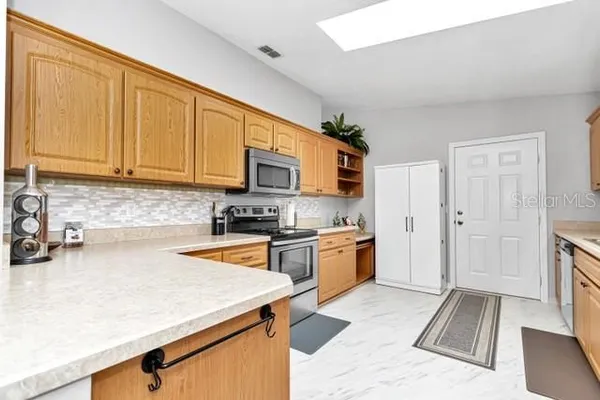 Property Slideshow image 3 of 7 | 17990 se 101st ter, Summerfield, FL, 34491