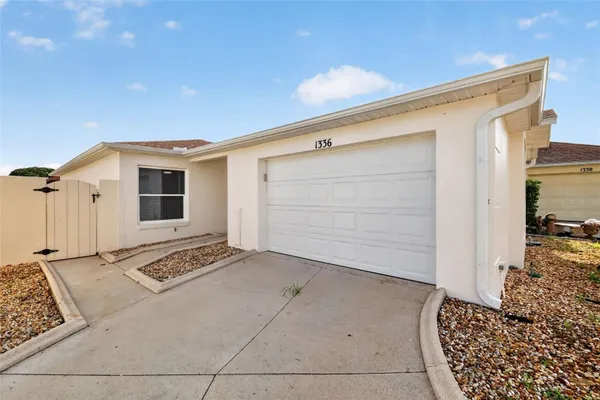Property Slideshow image 2 of 35 | 1336 lajolla cir, The Villages, FL, 32159