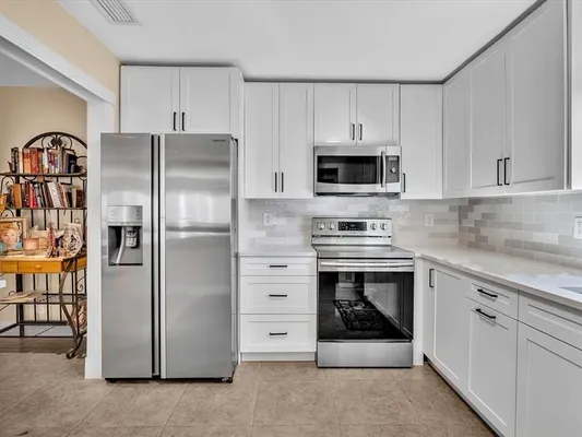 Property Slideshow image 3 of 77 | 6098 stanley ln, Delray Beach, FL, 33484